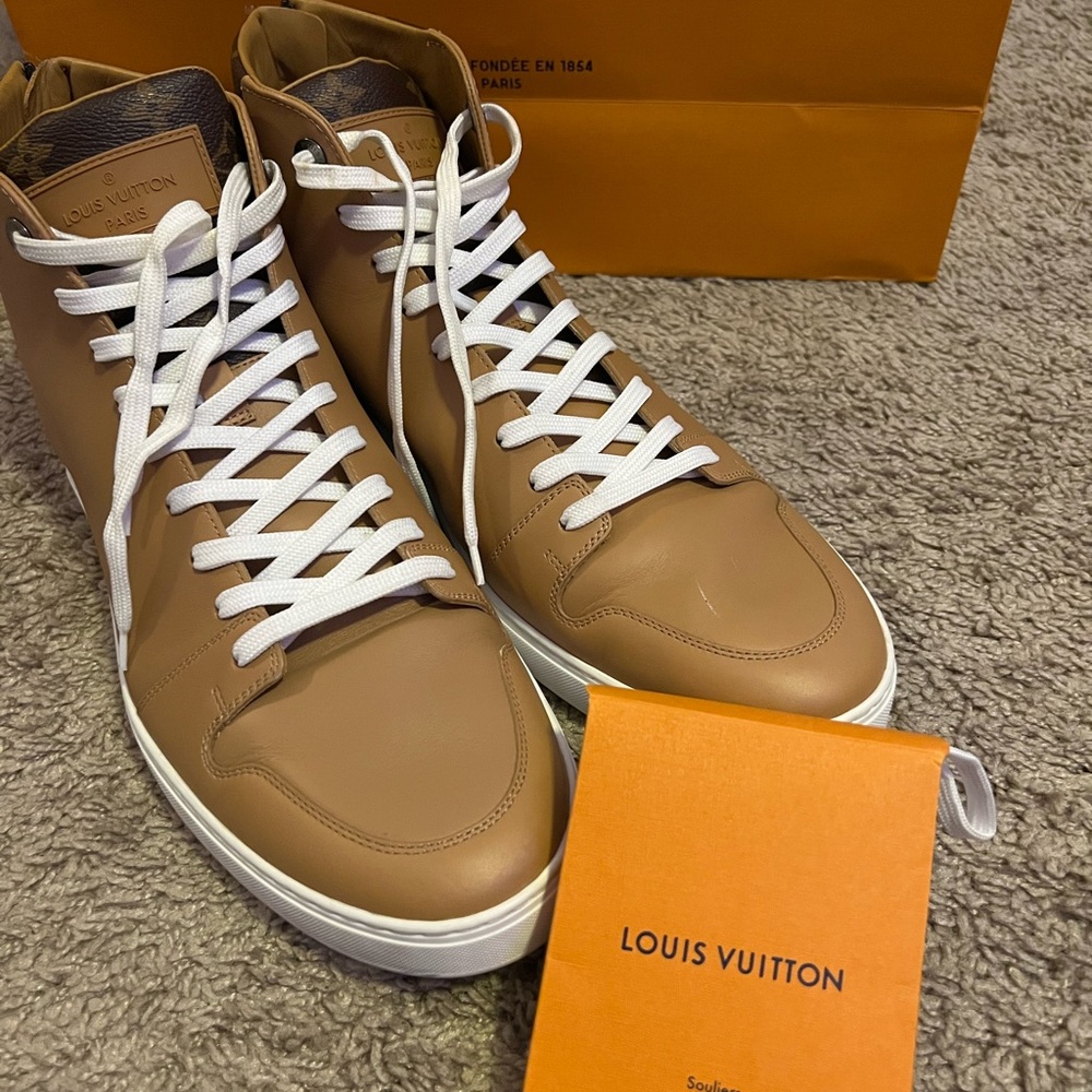 Luis Vuitton leather high trainers